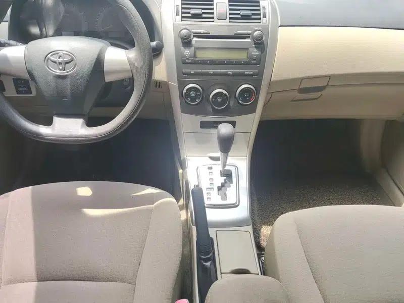 2012 Toyota Corolla Premium Edition 1.6L Automatic GL — миниатюра 7