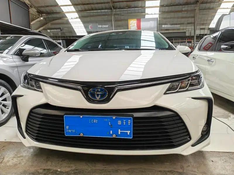 2019 Toyota Corolla Hybrid 1.8L E-CVT Flagship Edition — миниатюра 2