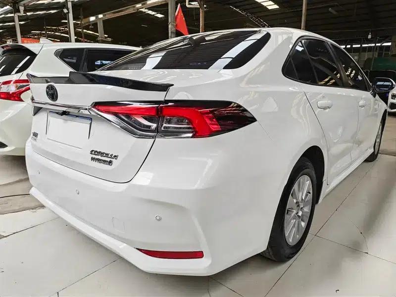 2019 Toyota Corolla Hybrid 1.8L E-CVT Flagship Edition — миниатюра 6