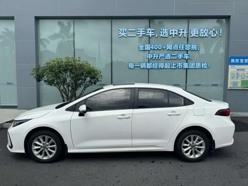 2021 Toyota Corolla 1.2T S-CVT Luxury Edition — миниатюра 3