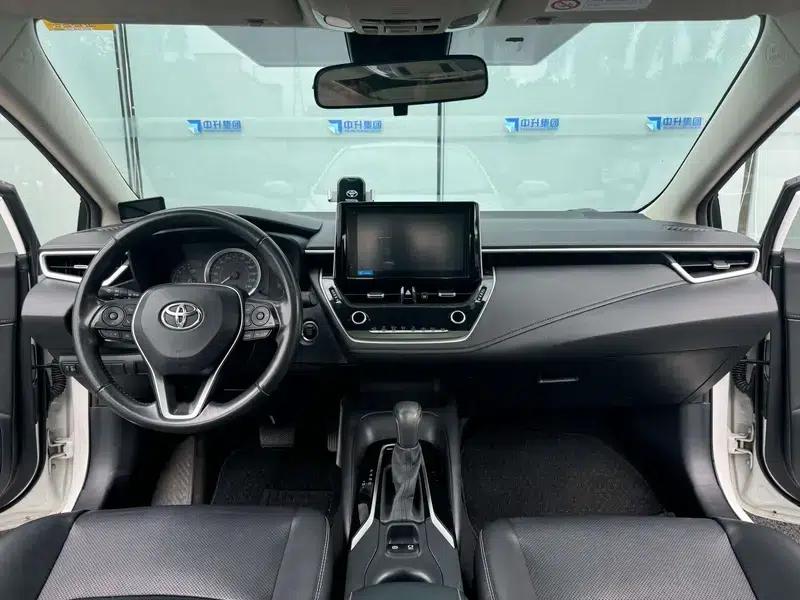 2021 Toyota Corolla 1.2T S-CVT Luxury Edition — миниатюра 6