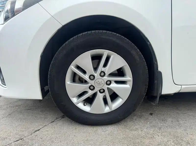 2017 Toyota Corolla Facelift 1.6L S-CVT GL (National V Emission Standard) — миниатюра 9