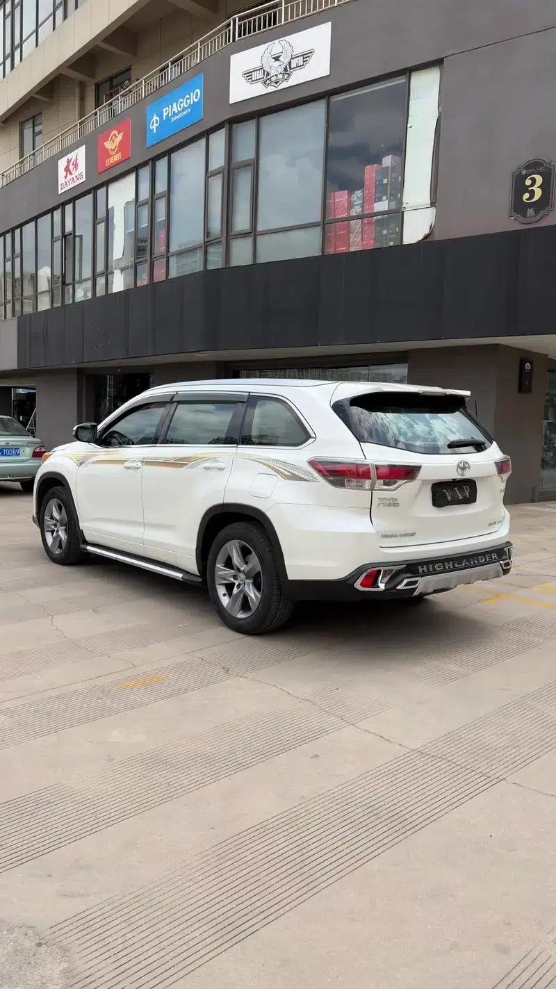 2015 Highlander 2.0T AWD Luxury 7-seater — миниатюра 4