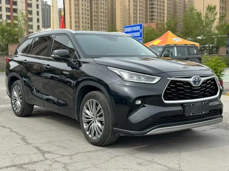 2024 Toyota Highlander Hybrid 2.5L AWD Premium 7-Seater — миниатюра 3