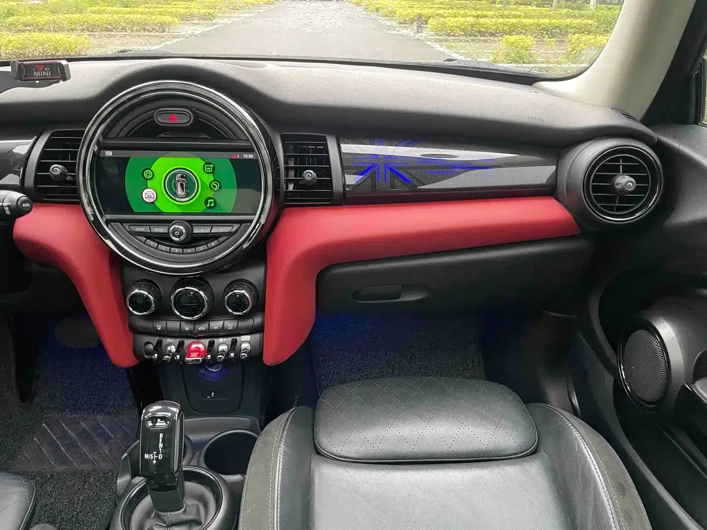 MINI 2018 1.5T COOPER Artist — миниатюра 14