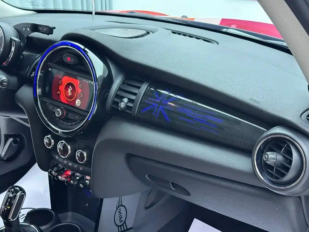 MINI 2019 1.5T COOPER Artist — миниатюра 14