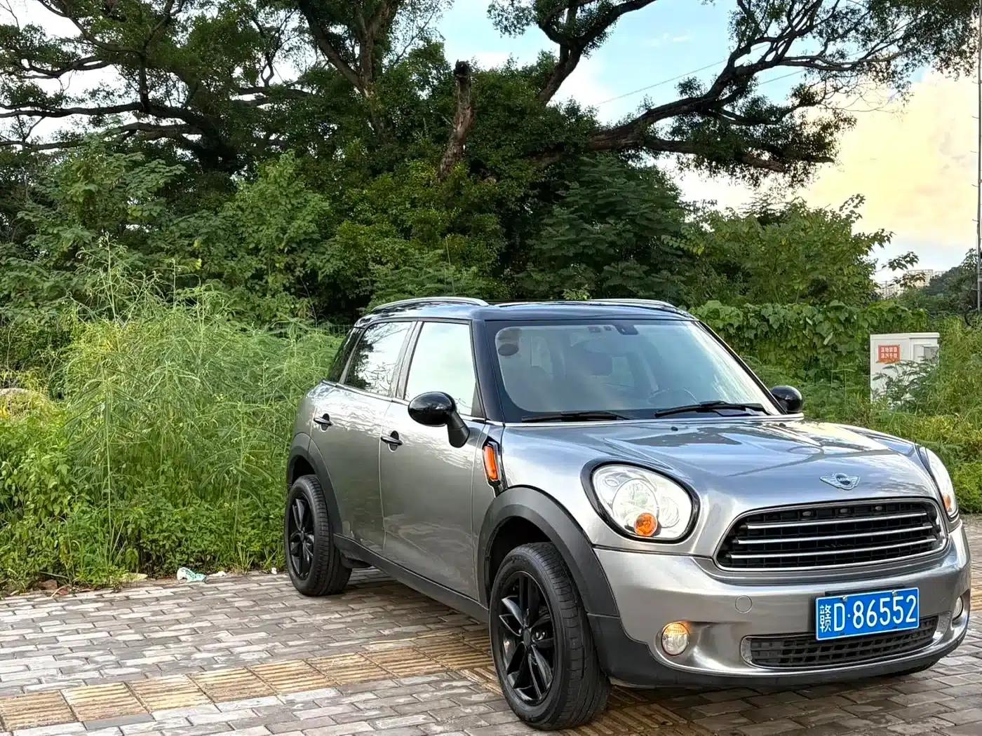 2011 MINI 1.6L COOPER Fun — миниатюра 3