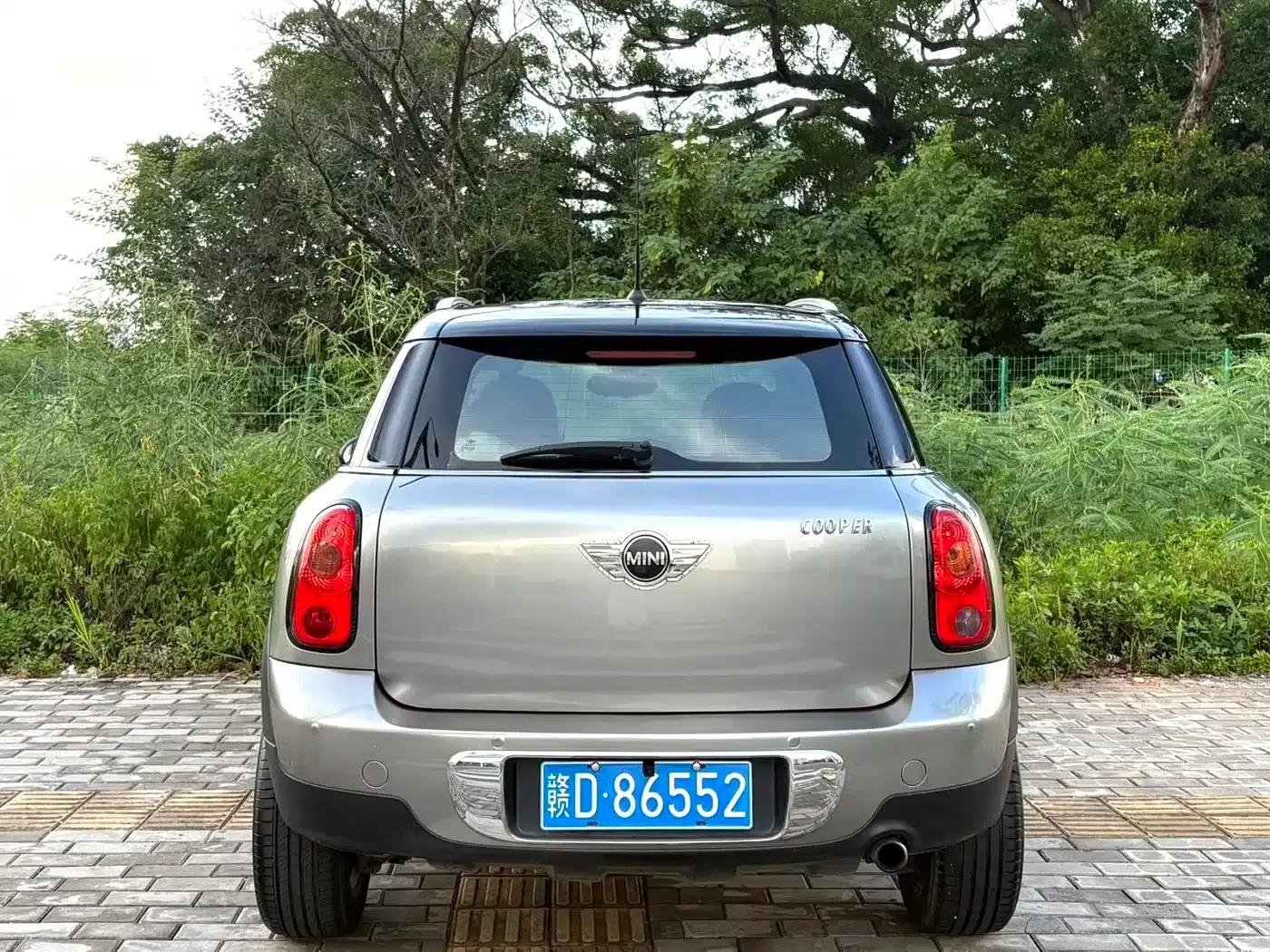 2011 MINI 1.6L COOPER Fun — миниатюра 5