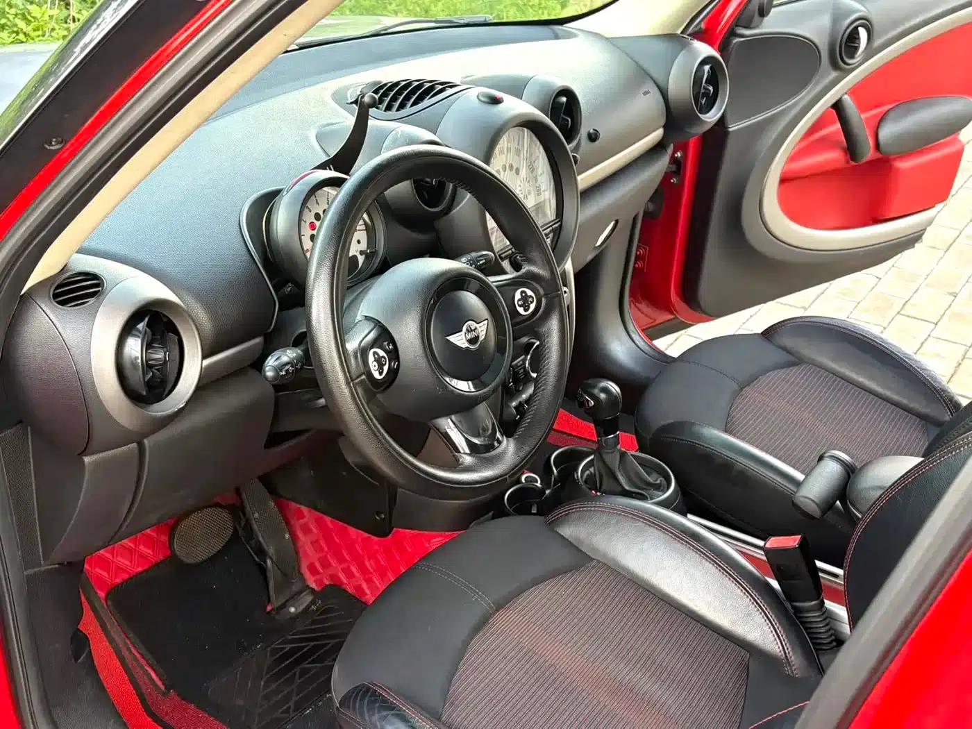 2011 MINI 1.6L COOPER Fun — миниатюра 9