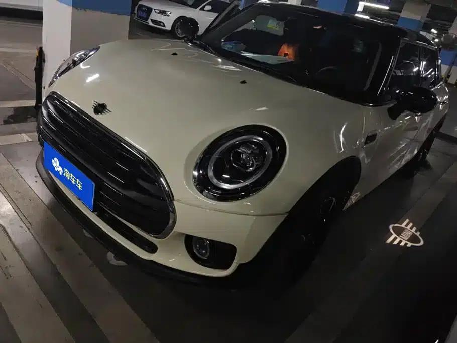 2019 MINI CLUBMAN 1.5T COOPER Connoisseur — миниатюра 1