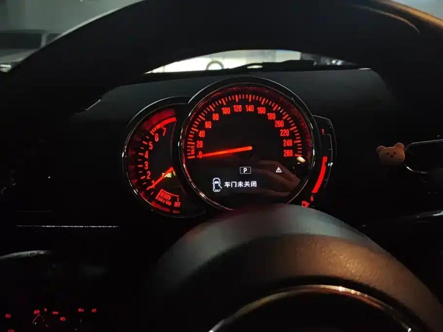 2019 MINI CLUBMAN 1.5T COOPER Connoisseur — миниатюра 14