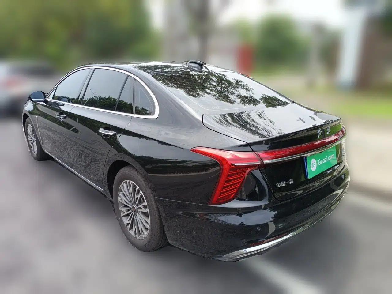 Hongqi H5 2025 1.5T DCT Qiyun 500 000th Unit Commemorative Edition — миниатюра 4