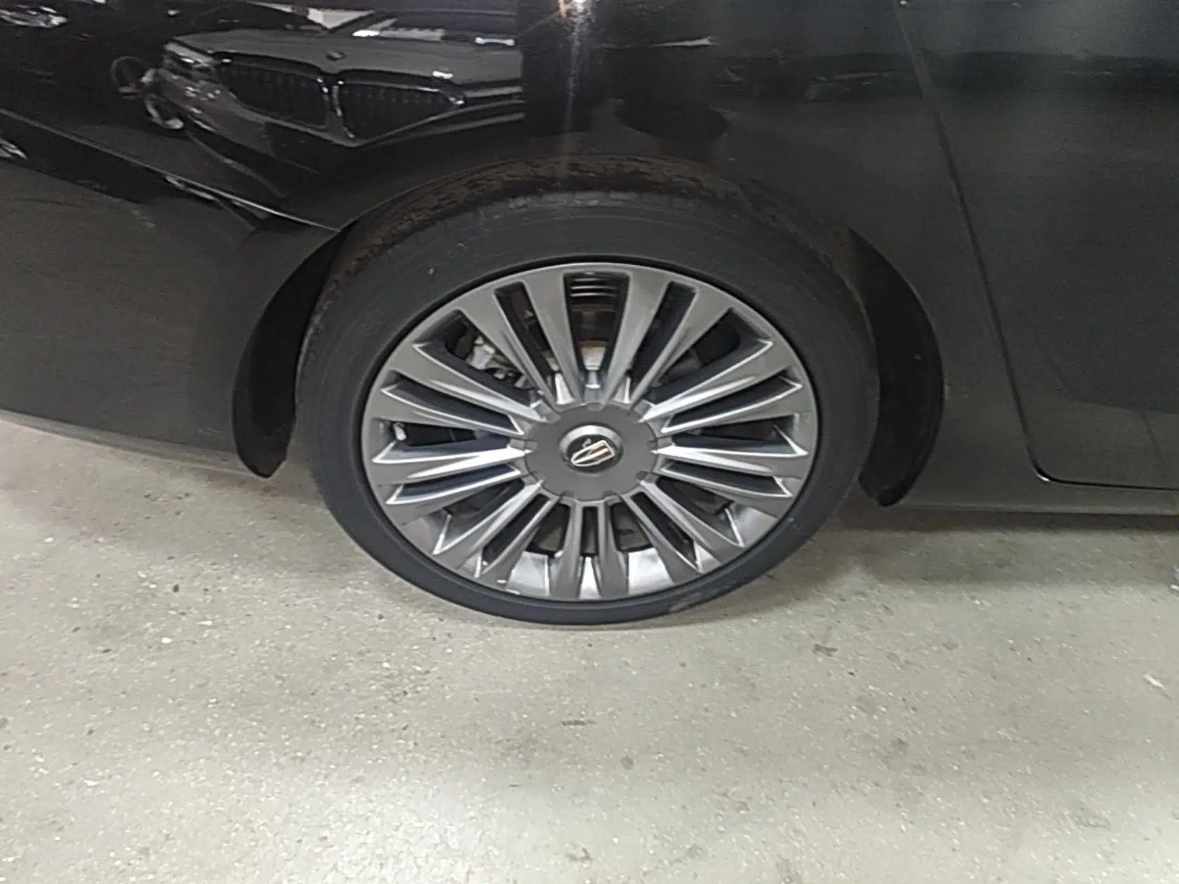 Hongqi H5 2019 30TD Smart Connect Enjoy Edition — миниатюра 11