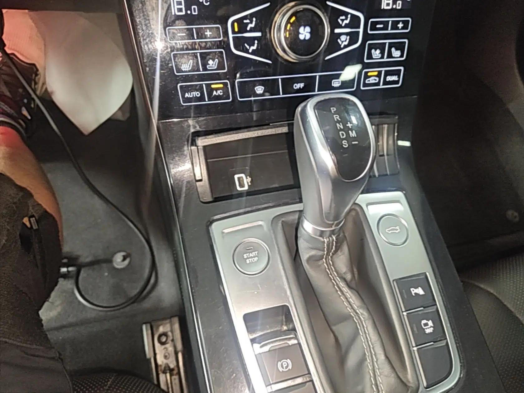 Hongqi H5 2019 30TD Smart Connect Enjoy Edition — миниатюра 16