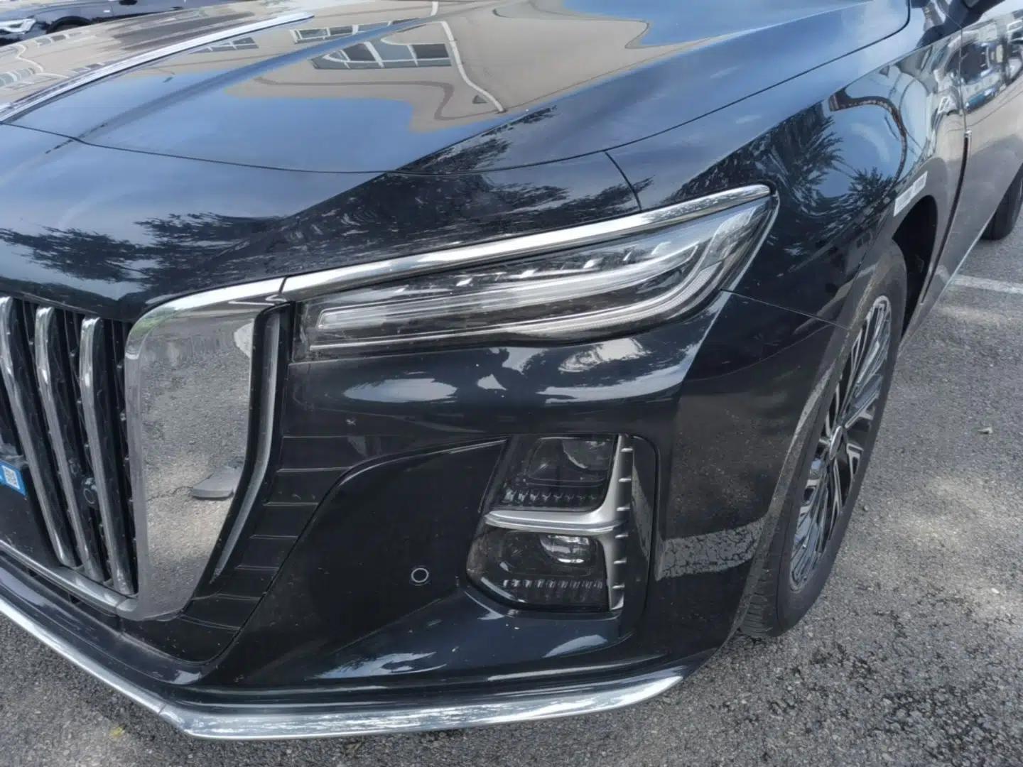 Hongqi H5 2025 2.0T Automatic Flag Edition – 500 000 Units Commemorative Version — миниатюра 8