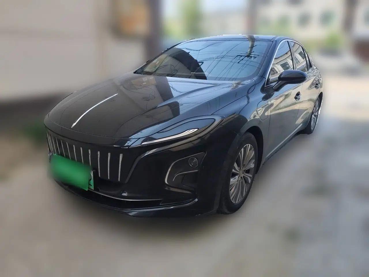 Hongqi E-QM5 2023 620km PLUS — миниатюра 1