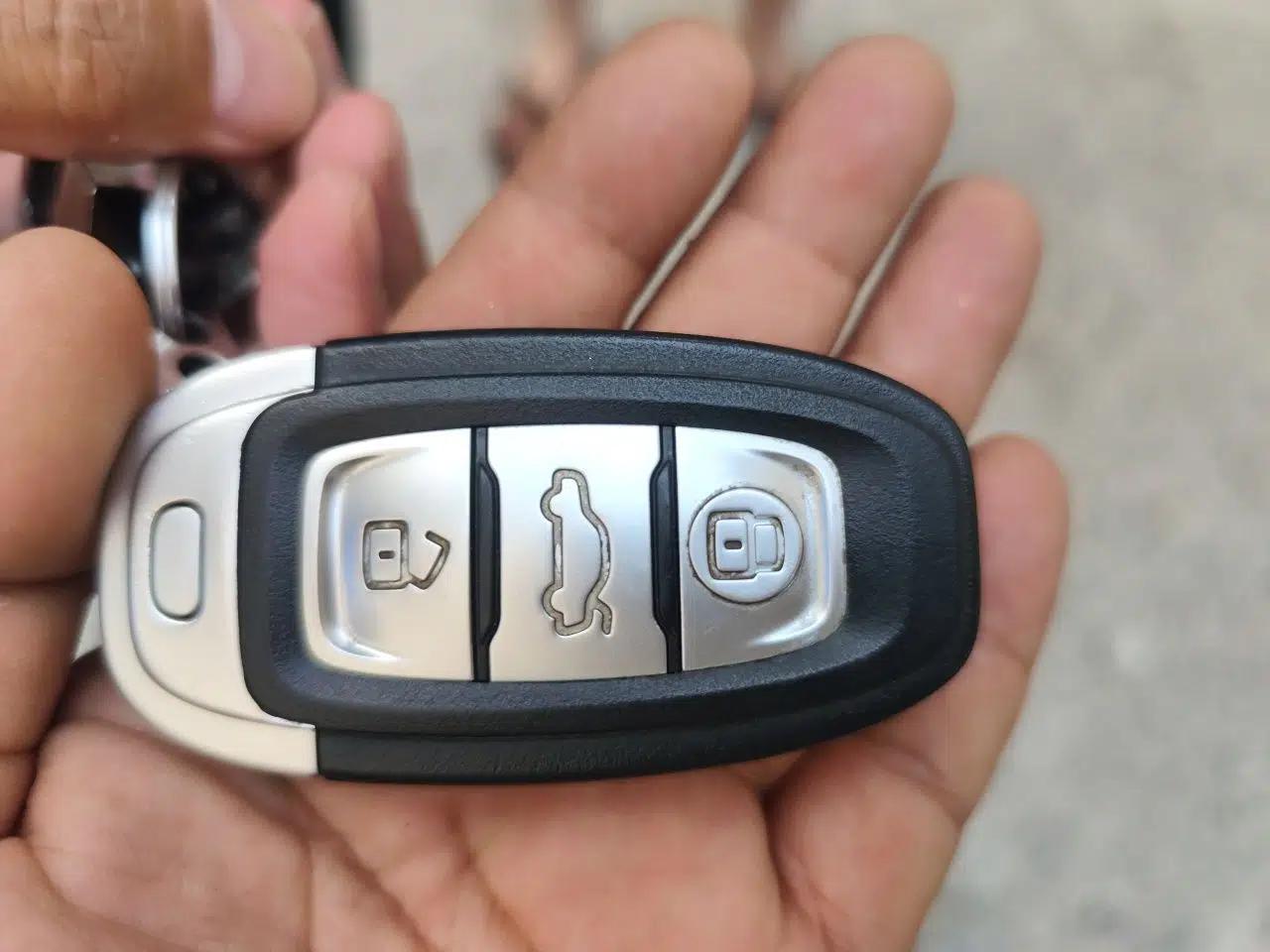 Hongqi E-QM5 2023 620km PLUS — миниатюра 17