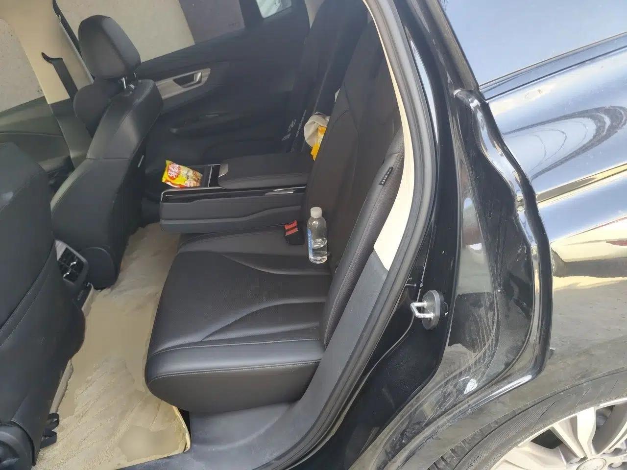 Hongqi E-QM5 2023 620km PLUS — миниатюра 20