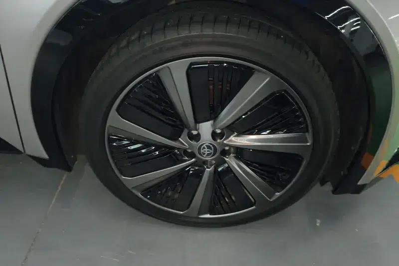 Toyota BZ5 2025 550 PRO — миниатюра 10