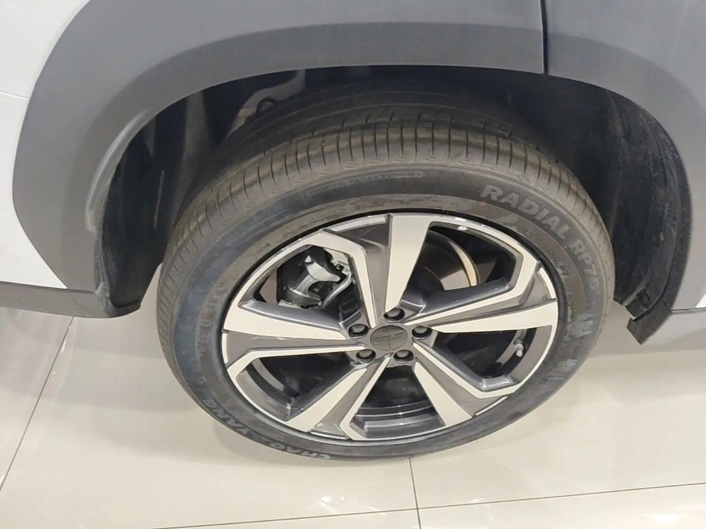 Geely Auto FX11 2025 4th Generation 1.5TD DCT - Shanhe — миниатюра 11