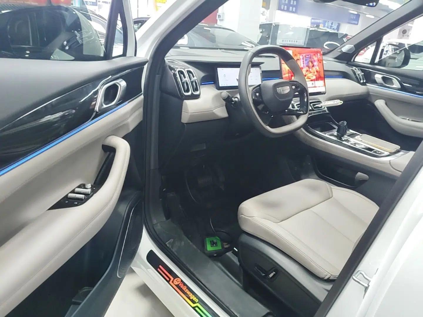 Geely Auto FX11 2025 4th Generation 1.5TD DCT - Shanhe — миниатюра 18