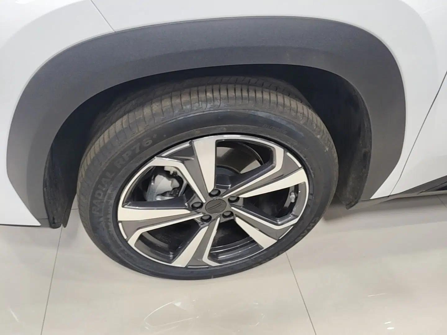 Geely Auto FX11 2025 4th Generation 1.5TD DCT - Shanhe — миниатюра 10