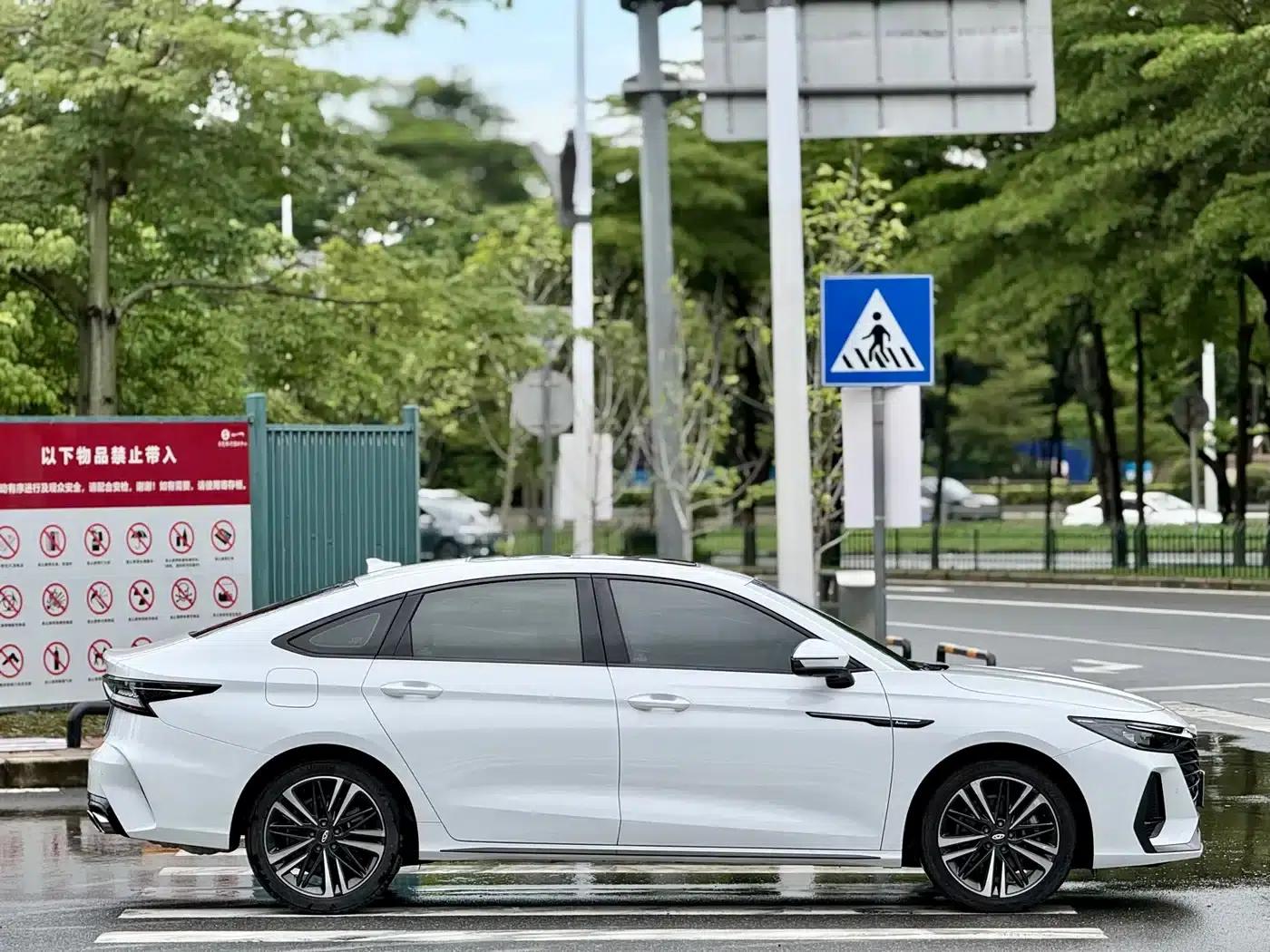 Chery Arrizo 8 2025 2.0T DCT — миниатюра 7