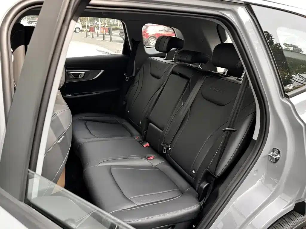 Chery Tiggo 8 PRO PHEV 2025 Champion Edition 1.5T 100km Premium Model — миниатюра 25