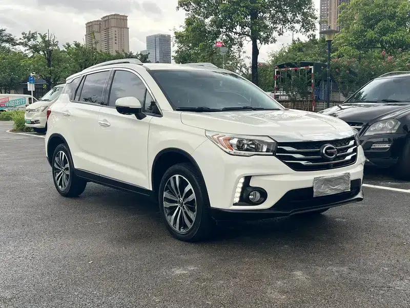 Trumpchi GS4 2017 235T Automatic 2WD Luxury Intelligent Edition — миниатюра 3
