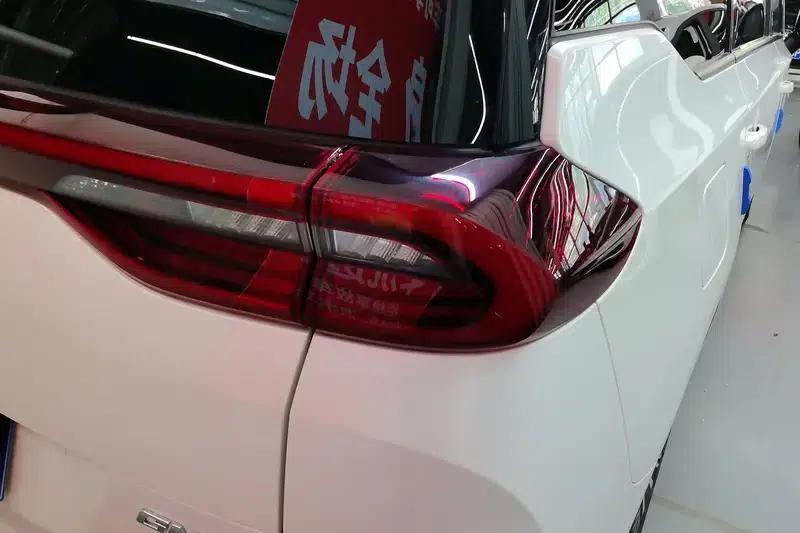 Trumpchi M6 2019 270T Automatic Premium Edition 6-seater National VI Emission Standard — миниатюра 5