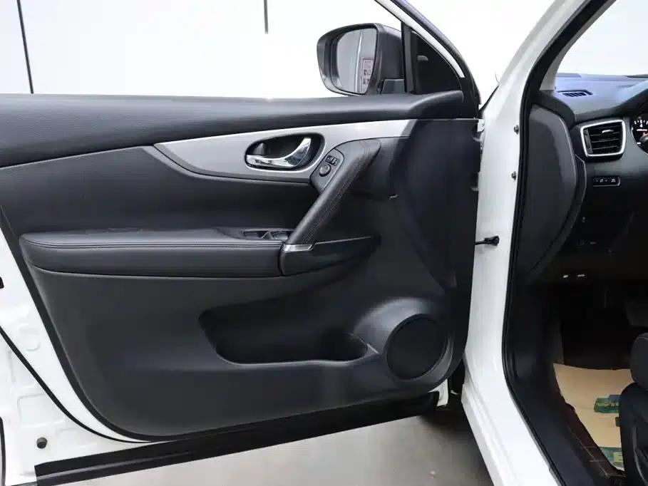 Nissan Qashqai 2021 2.0L CVT Luxury Edition — миниатюра 12