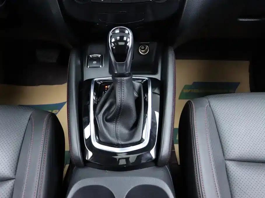 Nissan Qashqai 2021 2.0L CVT Luxury Edition — миниатюра 24