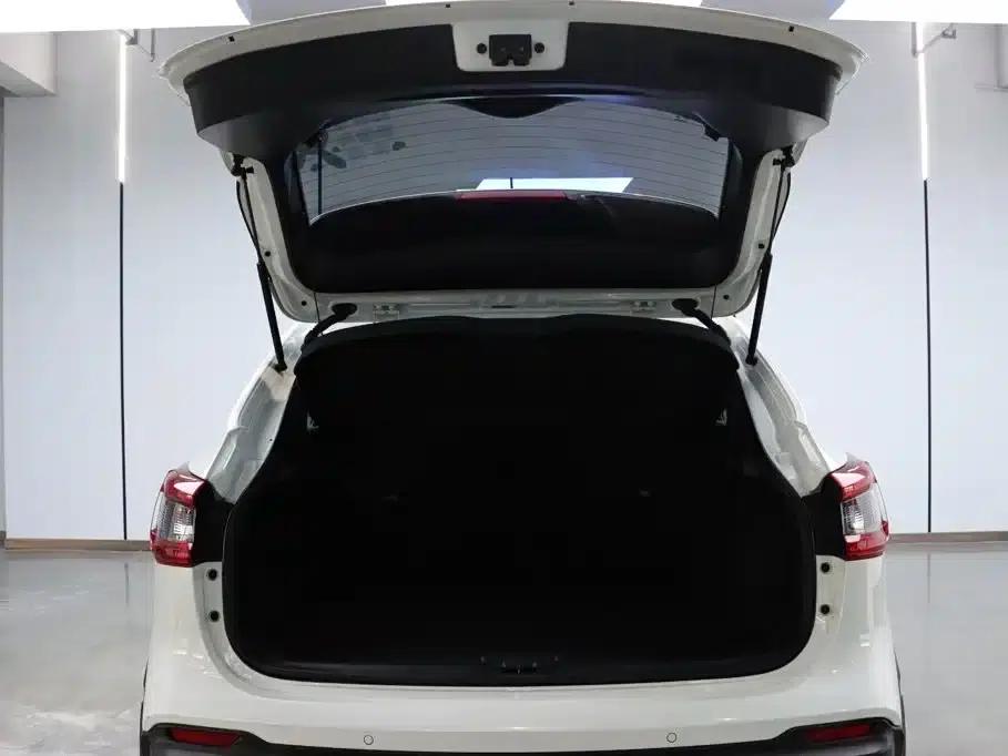 Nissan Qashqai 2021 2.0L CVT Luxury Edition — миниатюра 28