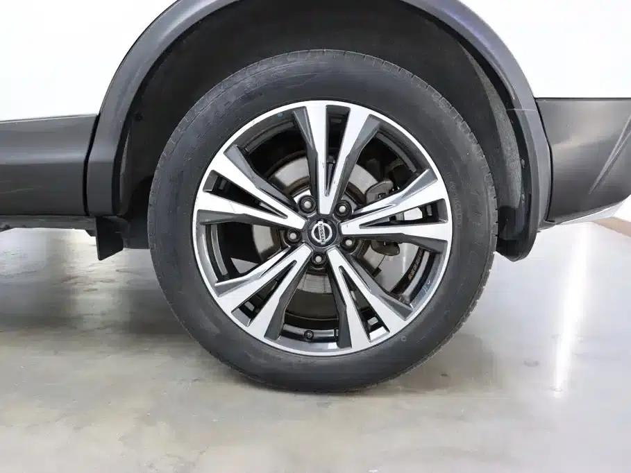 Nissan Qashqai 2021 2.0L CVT Luxury Edition — миниатюра 31