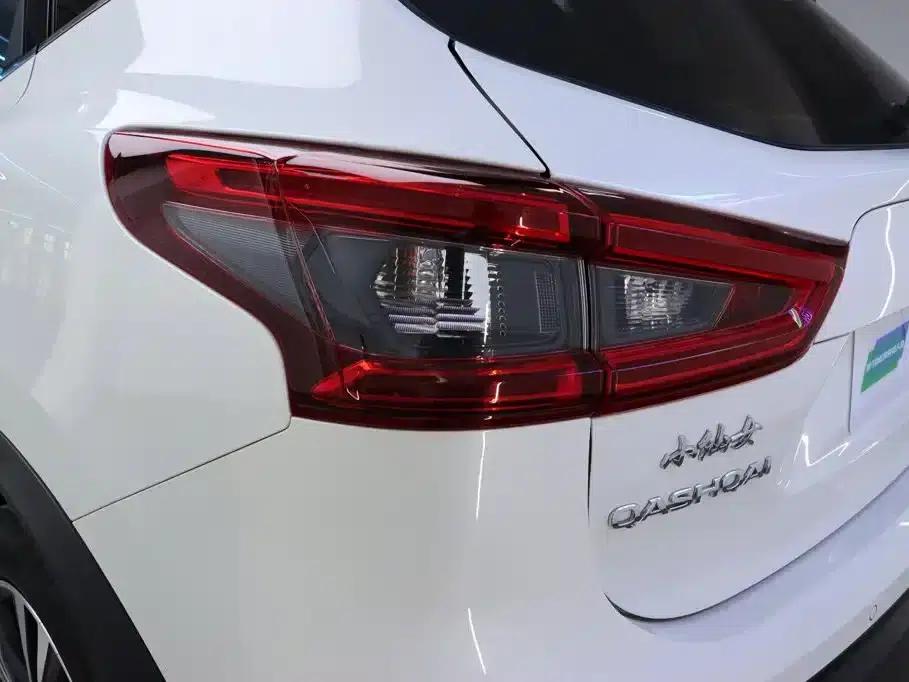 Nissan Qashqai 2021 2.0L CVT Luxury Edition — миниатюра 32