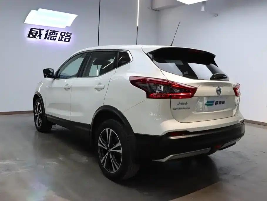 Nissan Qashqai 2021 2.0L CVT Luxury Edition — миниатюра 6