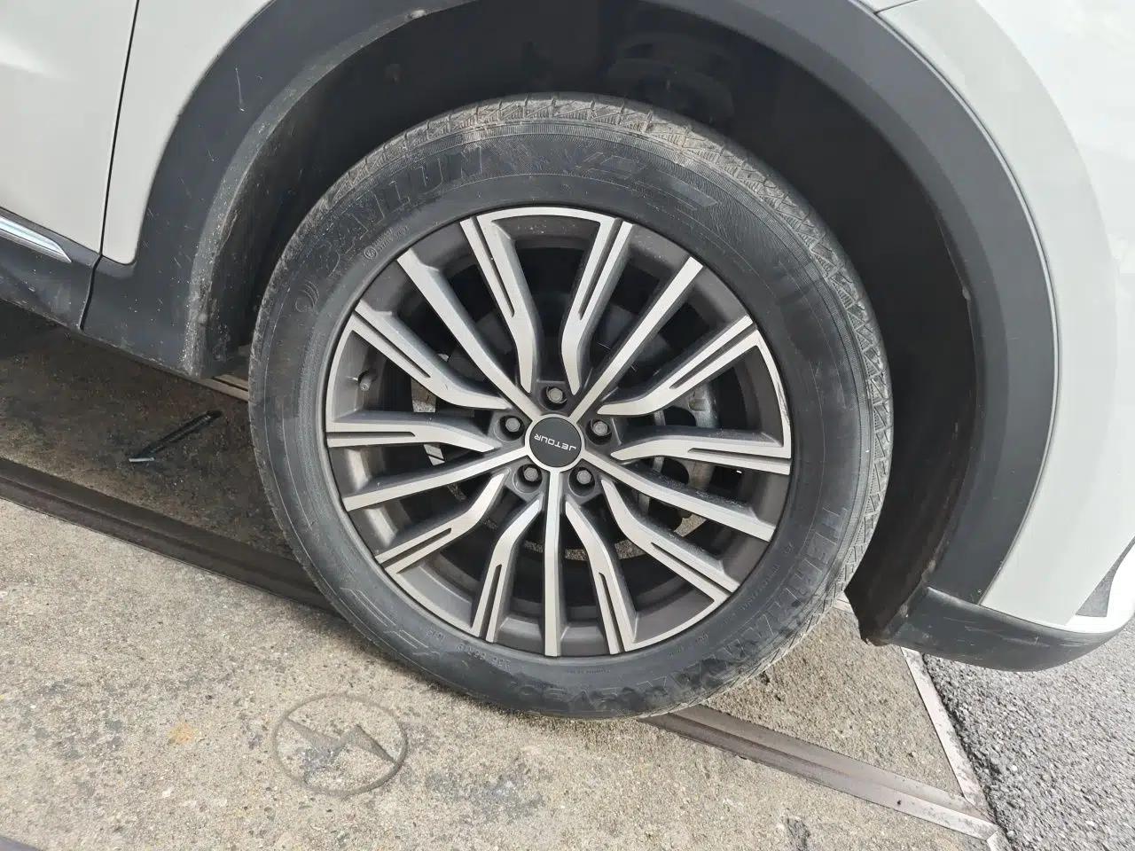 JETOUR X70 PLUS 2023 1.5T DCT Brave PLUS 5-Seater — миниатюра 8