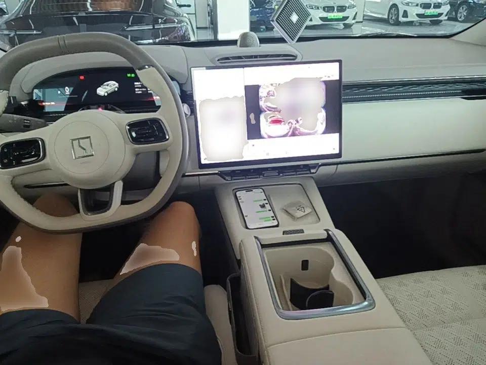 Zeekr 7X 2025 75 kWh Rear-Wheel Drive Intelligent Driving Version — миниатюра 17