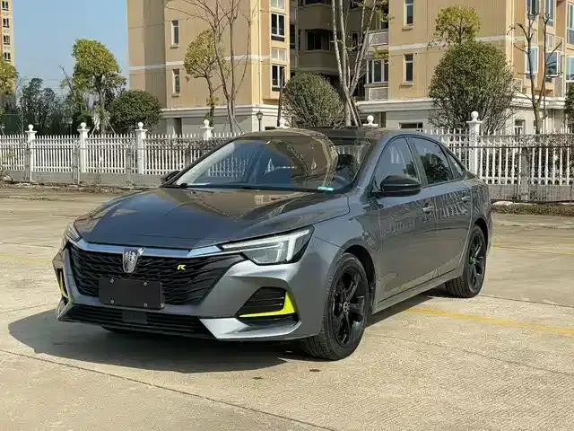 Roewe i6 MAX New Energy 2021 1.5T PHEV Online Luxury Edition