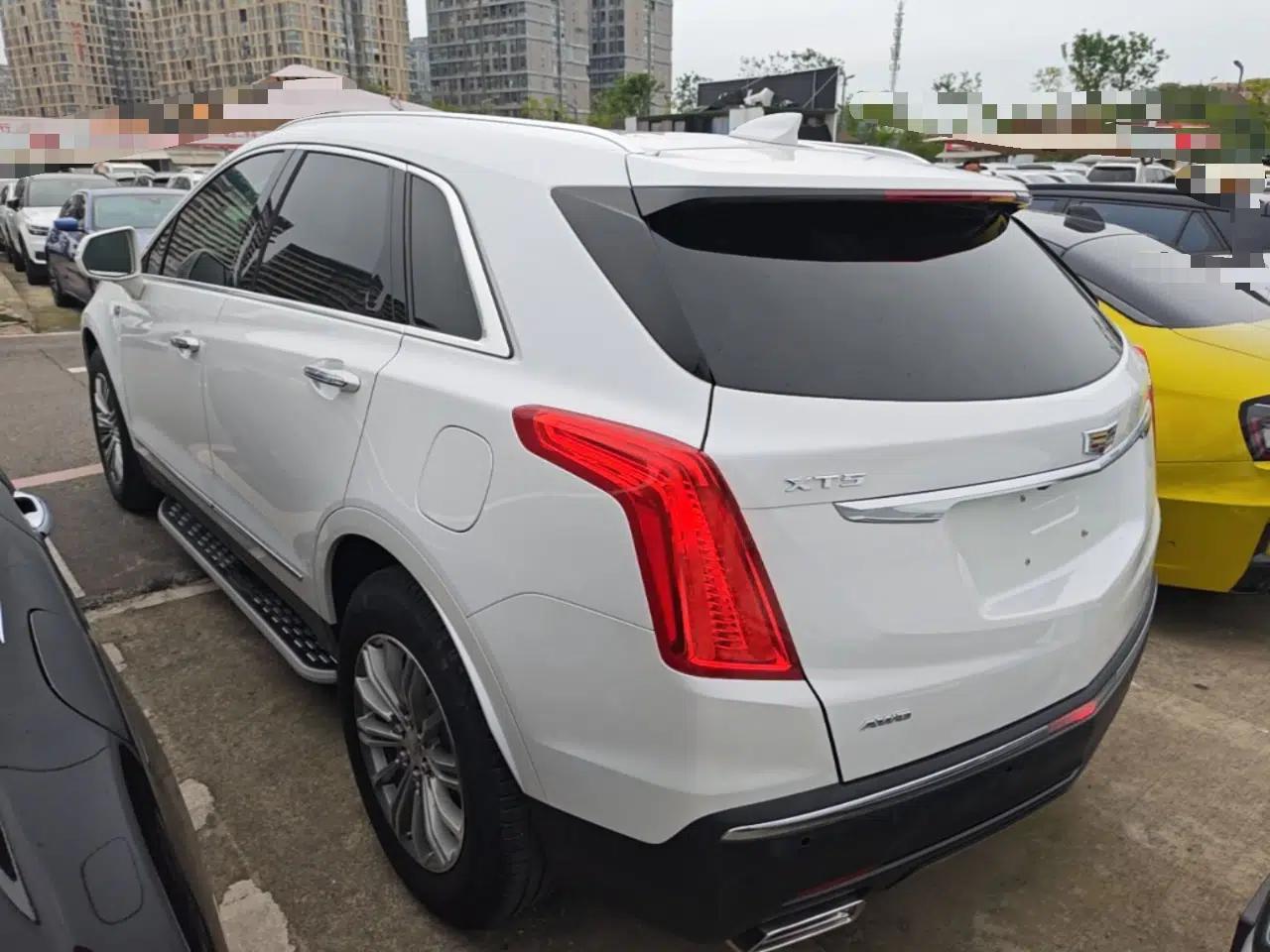 Cadillac XT5 2018 28T Four-Wheel Drive Luxury Model — миниатюра 4
