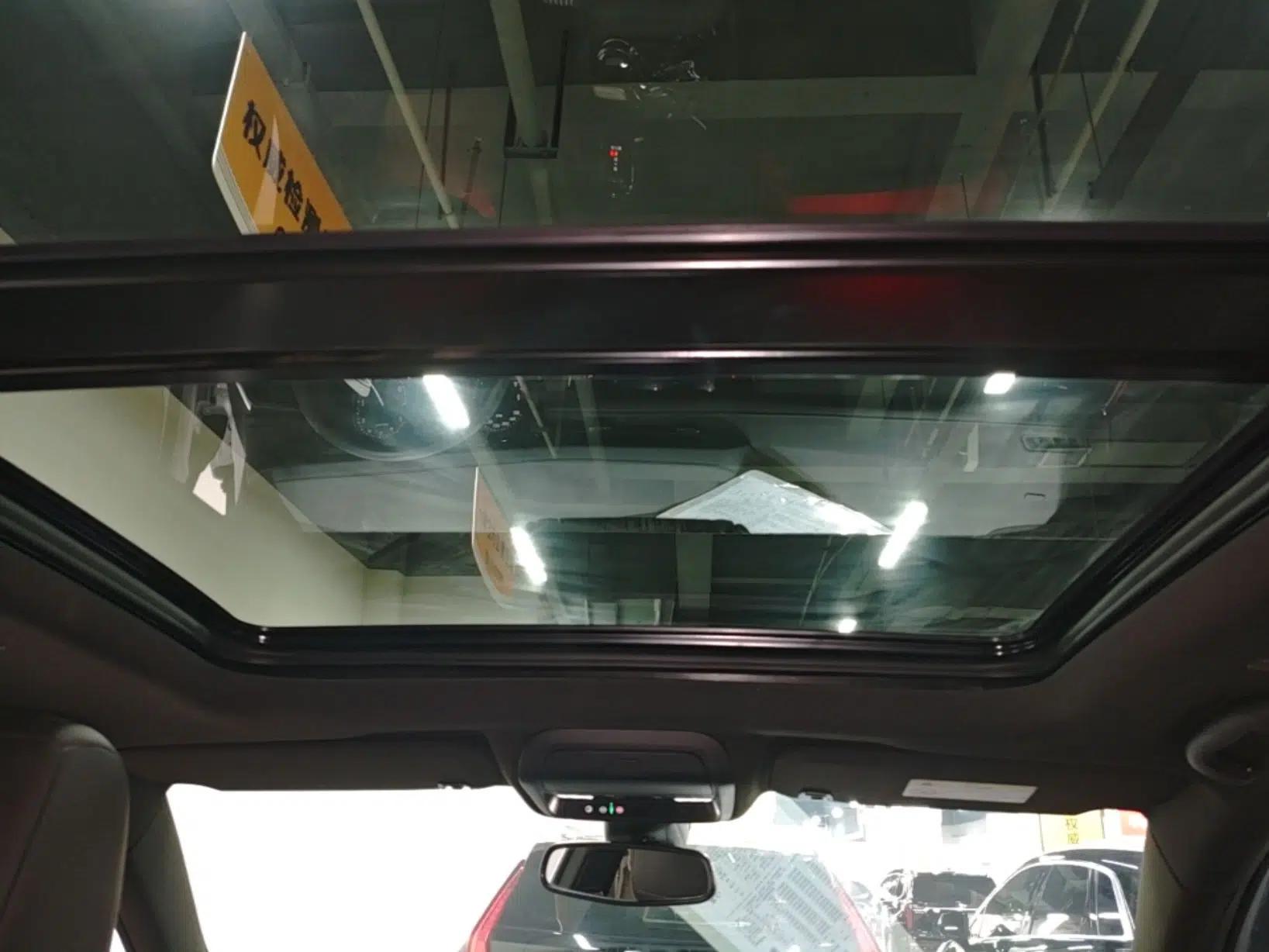 Cadillac XT5 2022 2.0T Two-Wheel Drive Luxury Version — миниатюра 21