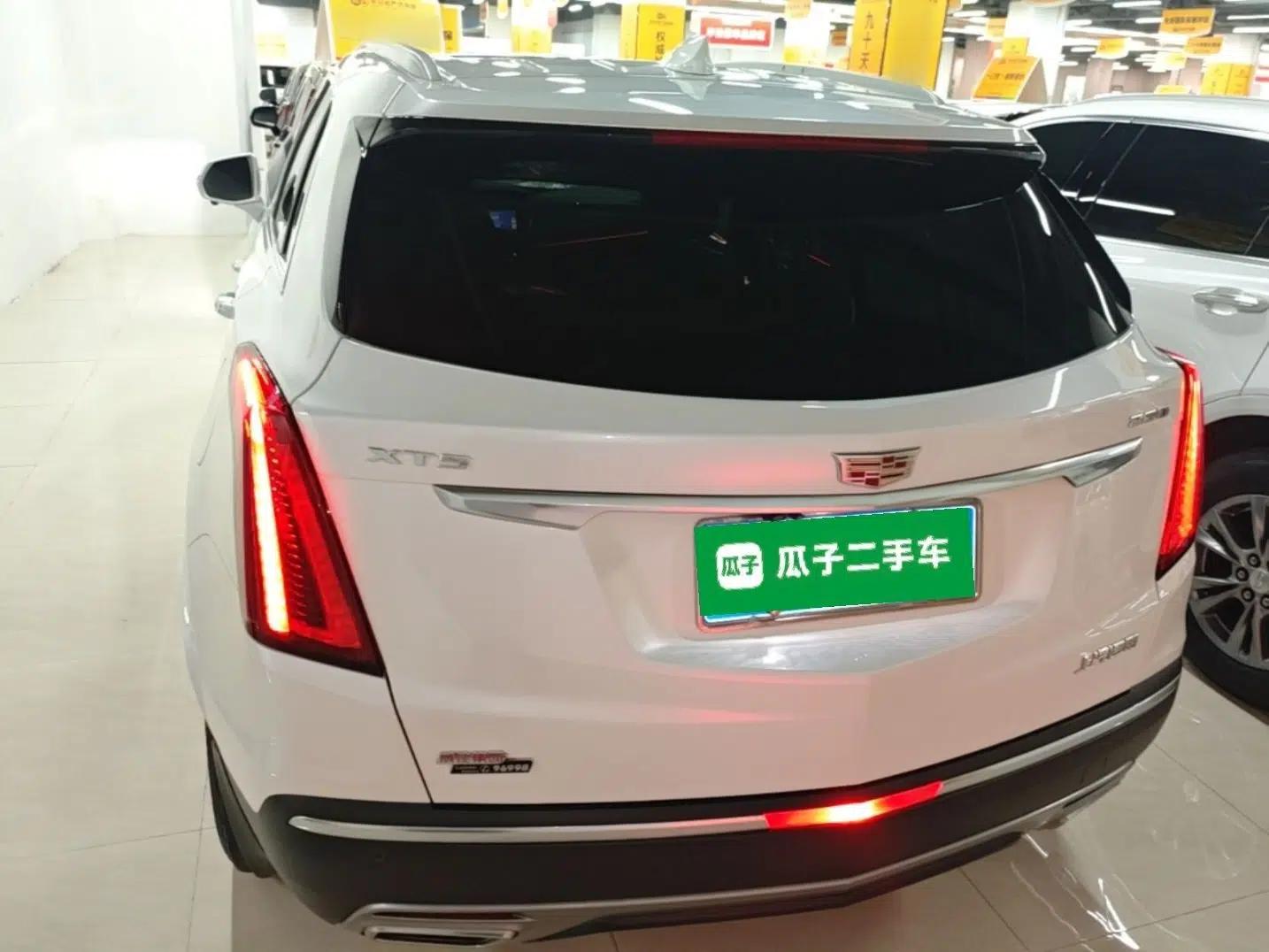 Cadillac XT5 2022 2.0T Two-Wheel Drive Luxury Version — миниатюра 5