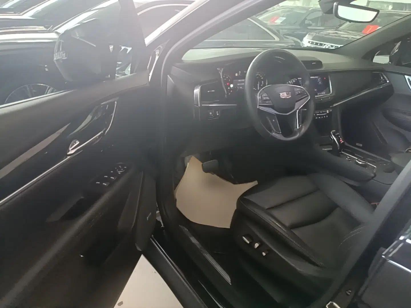 Cadillac XT5 2020 28T Luxury Version — миниатюра 18