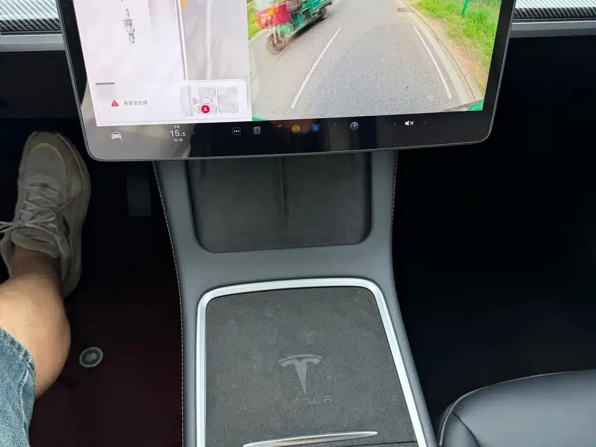 Model Y 2024 Rear-Wheel Drive — миниатюра 8