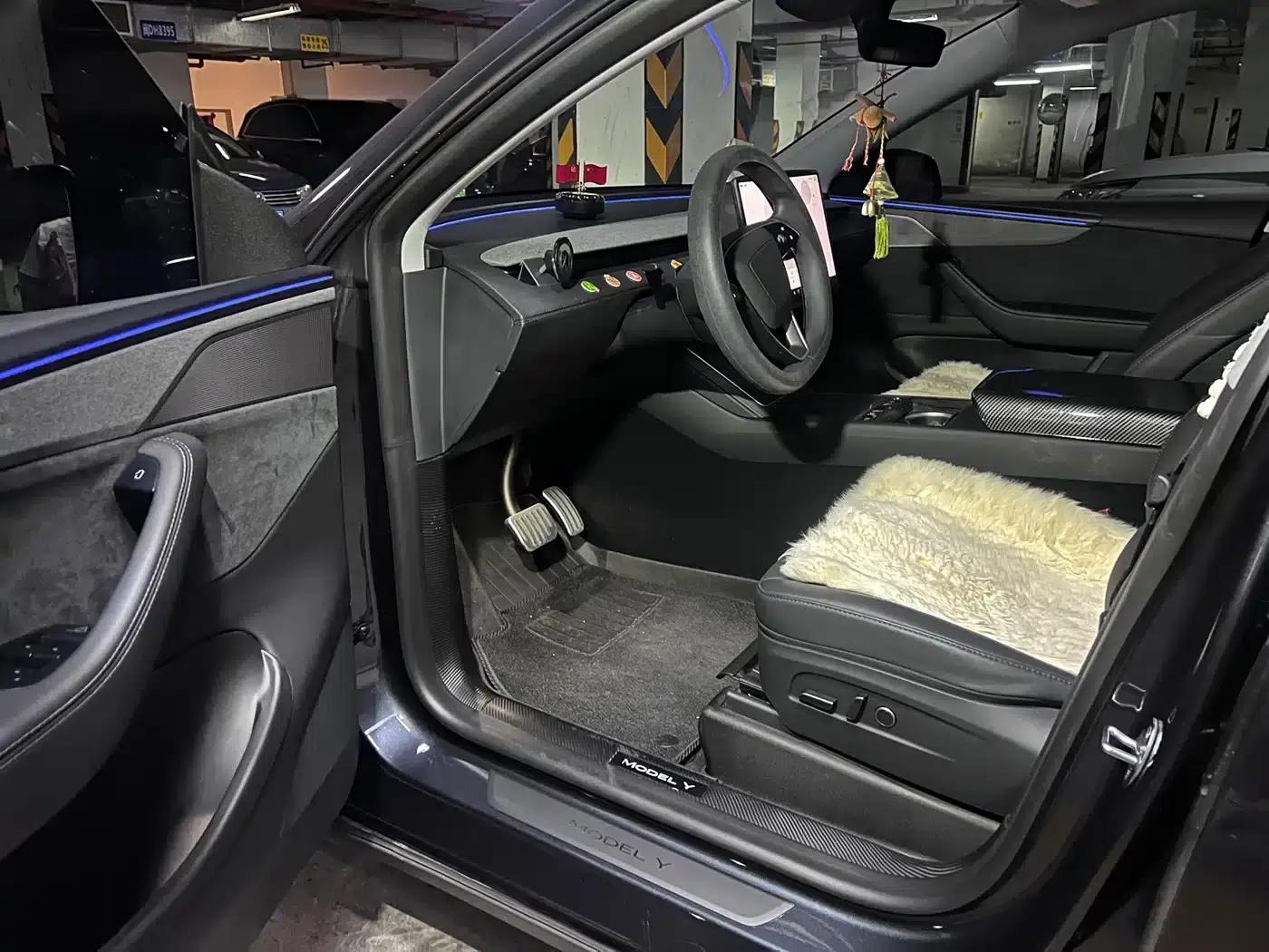 Model Y 2025 Facelift Long Range All-Wheel Drive Version — миниатюра 4