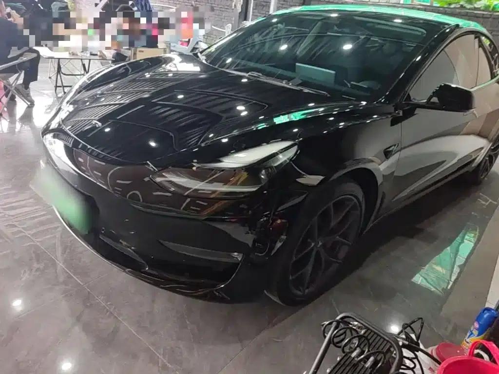 Model 3 2022 Performance All-Wheel Drive — миниатюра 1