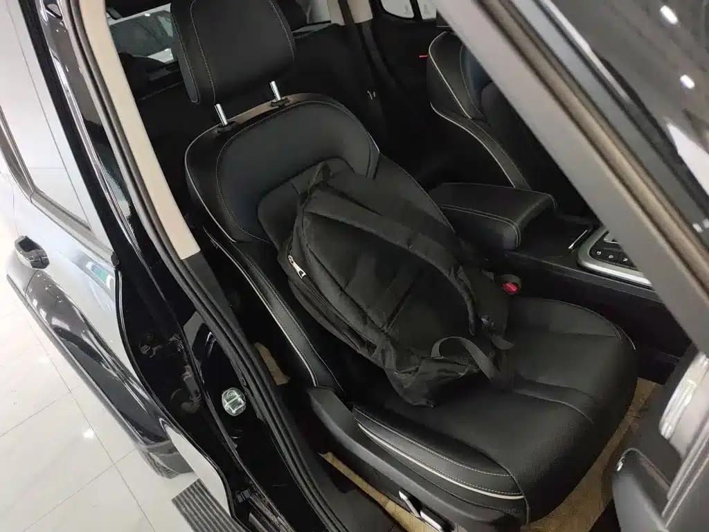 The 2023 Tank 300 City Edition 2.0T is very stylish. — миниатюра 20