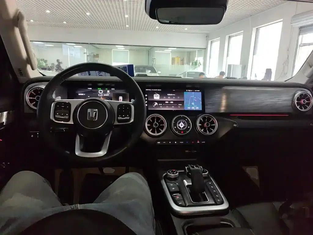The 2023 Tank 300 City Edition 2.0T is very stylish. — миниатюра 6