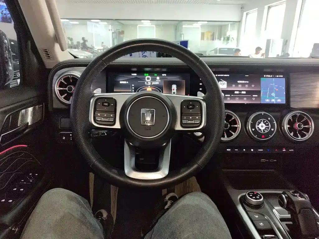 The 2023 Tank 300 City Edition 2.0T is very stylish. — миниатюра 7