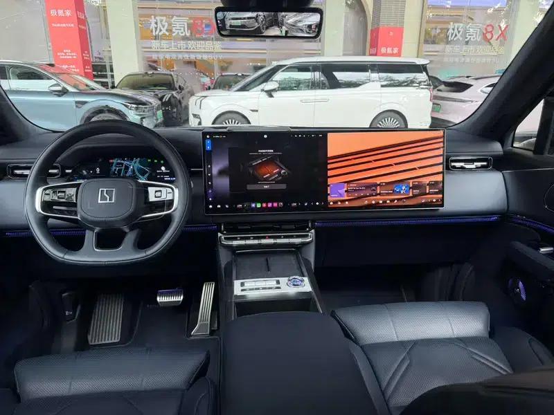 ZEEKR 9X 2025 Ultra Edition 55kWh Six-Seat — миниатюра 13
